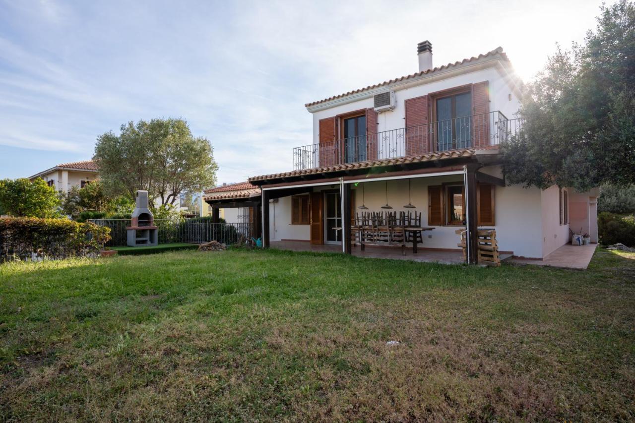 Mera Apartments Posada  Bagian luar foto