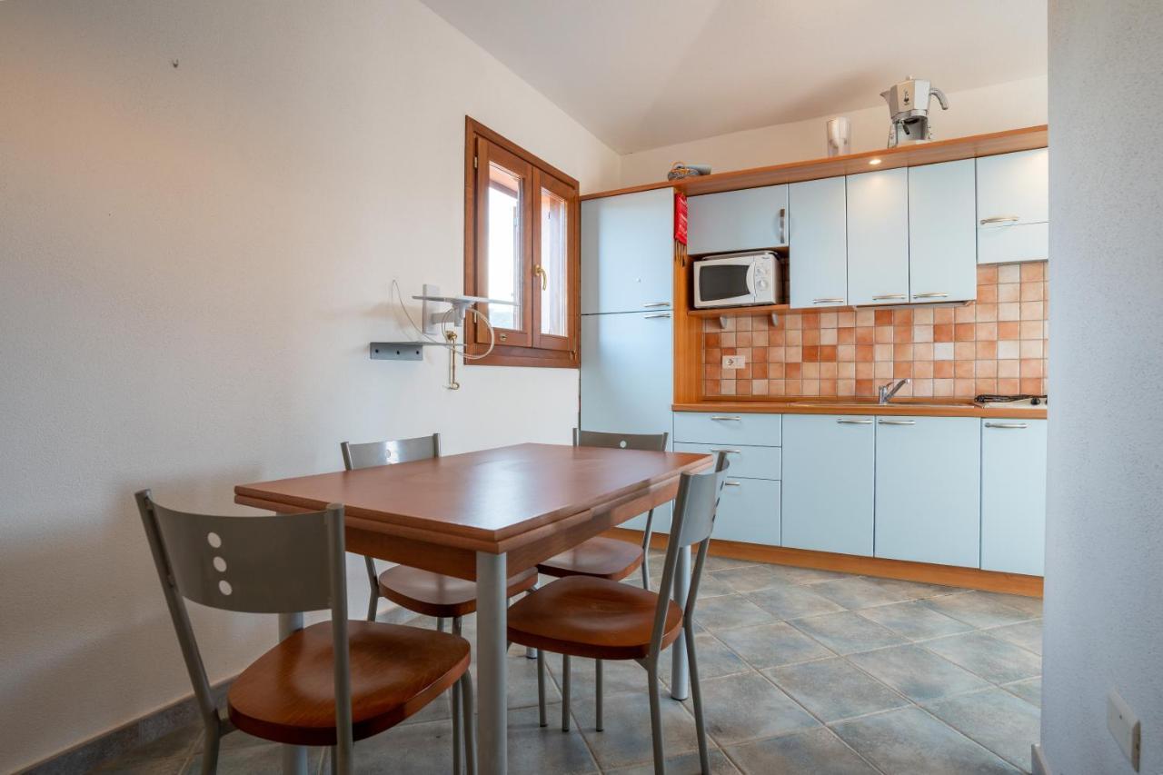 Mera Apartments Posada  Bagian luar foto