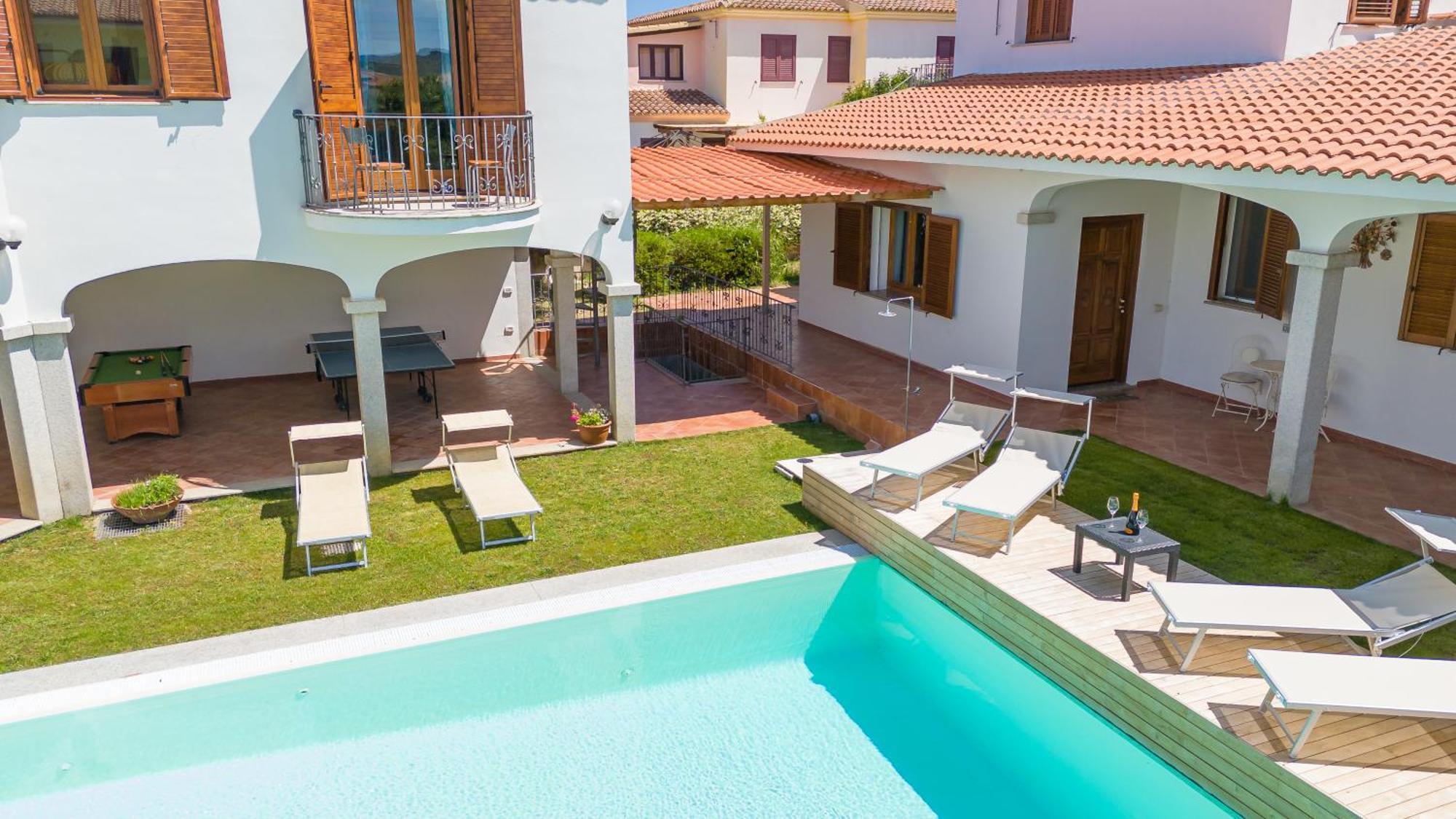 Mera Apartments Posada  Bagian luar foto