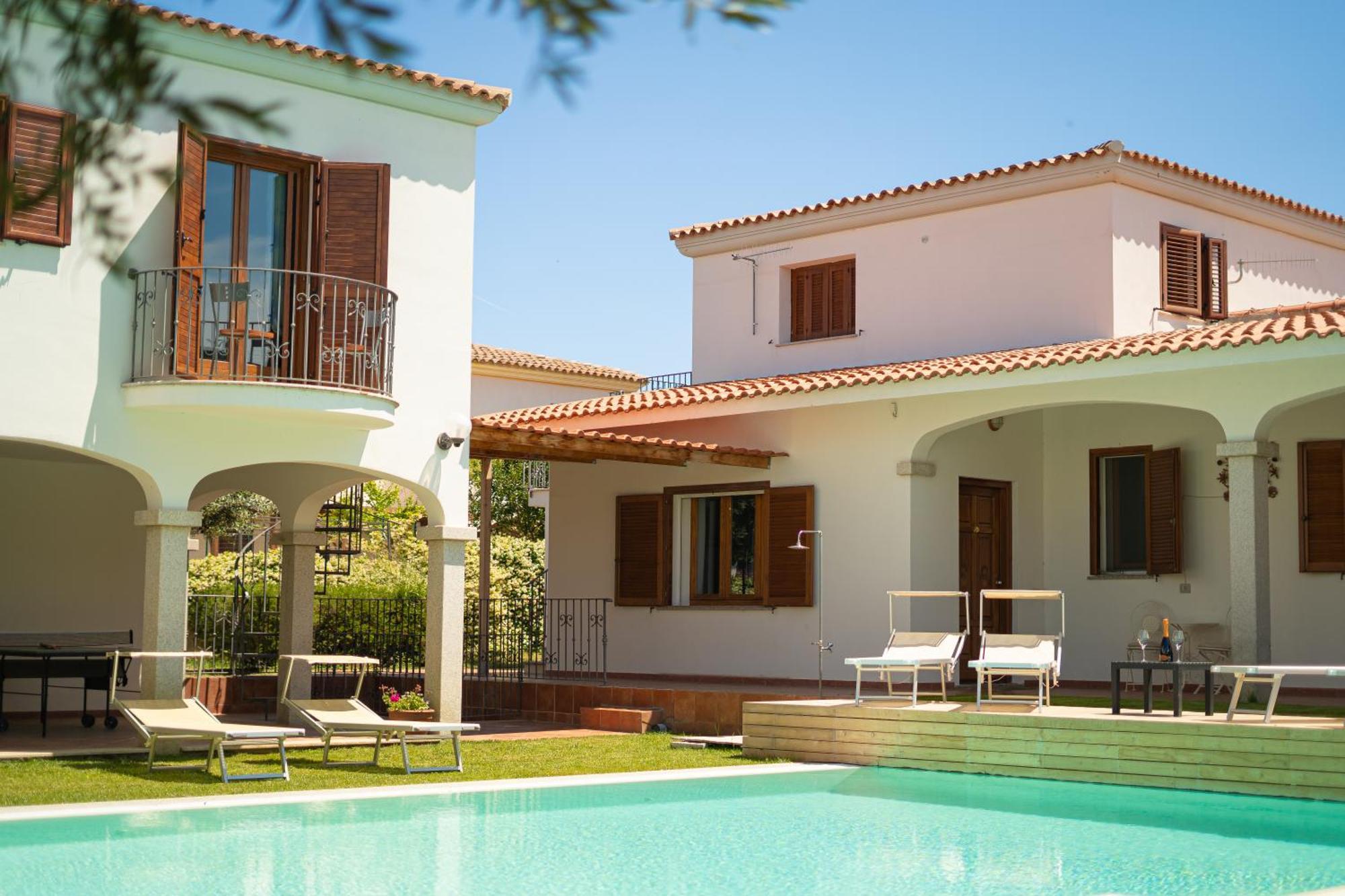 Mera Apartments Posada  Bagian luar foto